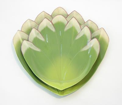 Round Platter Gladiola SET/2 (1Lg, 1Med) Mustardseed and Moonshine Round Platter Gladiola SET/2 (1Lg, 1Med) Gladiola