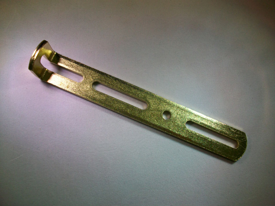 QUICK AND EASY CURTAIN ROD BRACKETS - CUSTOM CURTAIN ROD HARDWARE